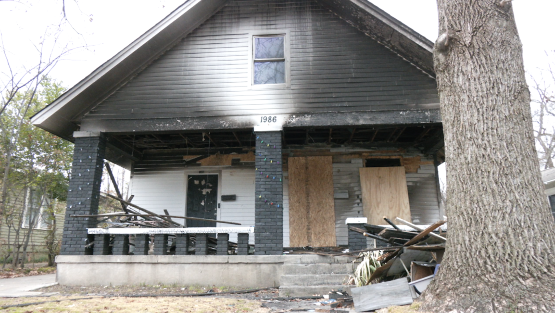 Midtown couple loses cats in house fire